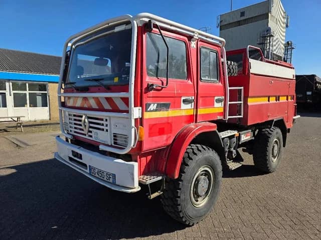1998 Renault M210