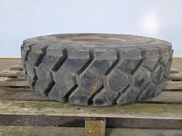 Double Coin 8.25 R15 Band – Truckband