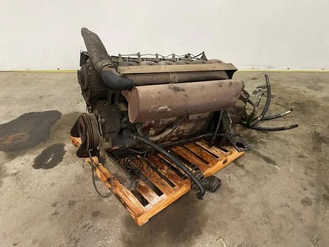 Deutz F6L912W 6-cylinder inline diesel engine