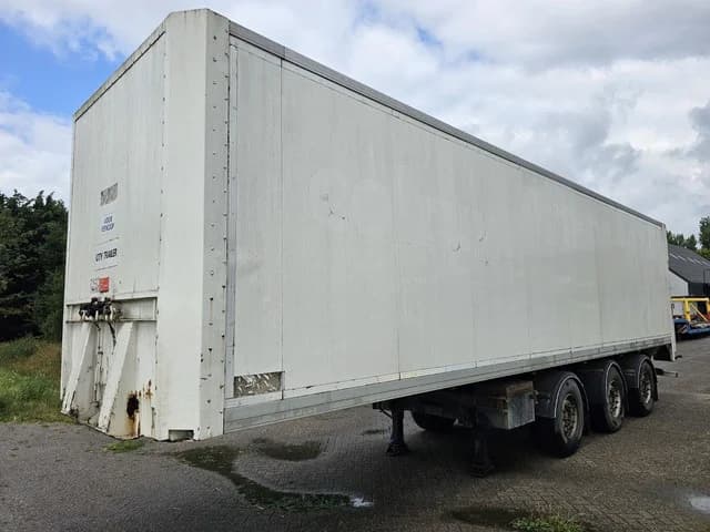 2009 Moeyersons Closed box - 3x steering axle