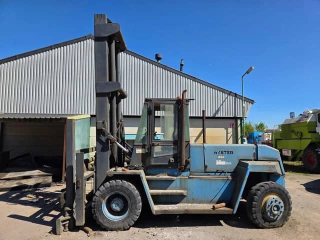 2000 Hyster 13T