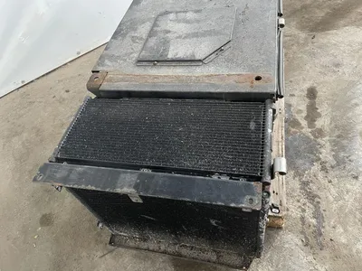 Mitsubishi TU100SAE-FX refrigeration unit - Yanmar 3TNV76-XMR 3-cilinder dieselmotor - Koelunit onderdeel — photo 5 of 14