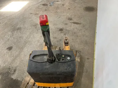Unbranded RA15 1500 Kg Diversen RA15 Palletwagen - 1500 Kg - Handpallettruck - 2008 — photo 6 of 10