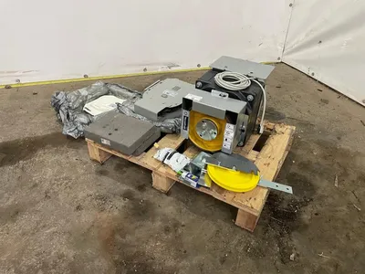 ThyssenKrupp gearless liftmachine (PMC145M202) - Warner elektromagnetische rem Speed governor (snelheidsbegrenzer SG-200) - Complete deuroperator/rol — photo 15 of 20