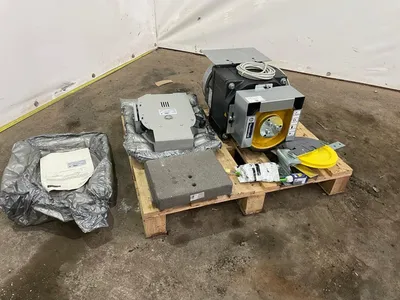 ThyssenKrupp gearless liftmachine (PMC145M202) - Warner elektromagnetische rem Speed governor (snelheidsbegrenzer SG-200) - Complete deuroperator/rol — photo 14 of 20