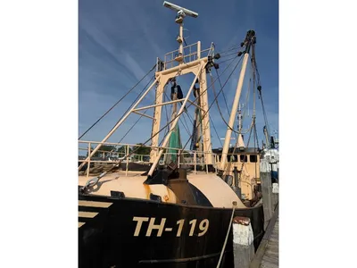 DEO VOLENTE Fishing boat - Eurocutter PBBQ DEO VOLENTE TH 119 - Vissersboot - Eurokotter - Boomkorvisserij - Scania diesel motor - 300 PK - Nederland — photo 3 of 12