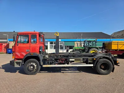 Iveco FIAT SPA TORINO - LeeBur haakarmsysteem - 4x2 — photo 8 of 20