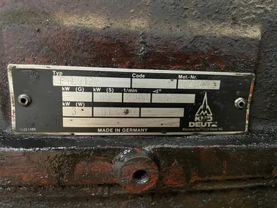 Deutz 6-cilinder lijnmotor diesel - Bosch lijn-inspuitpomp - Linde BPV-100R Hydrauliekpomp - 65 kW @ 2300 rpm — photo 14 of 16