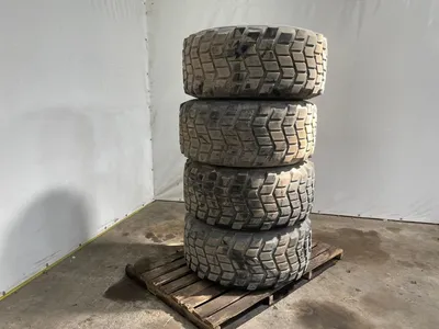 Michelin 525/65 R20.5 Band – Industriële Band – Heavy Duty — photo 2 of 5