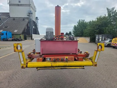 Format 3 assige containerchassis - SAF assen - Trommelremmen - Luchtvering - Twistlock - 20 ft - 30 ft — photo 2 of 15