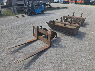 CW 30 Connection Puin-/Sorteerbak - Graafbak - Palletvork - Stalen uitvoering — photo 3 of 17