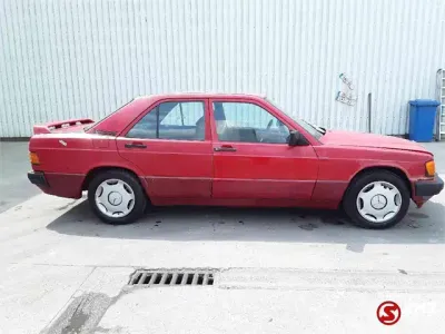 1991 Mercedes-Benz 190 E Personenwagen — photo 4 of 5