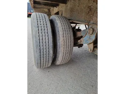 Fruehauf 2-assige platte oplegger - Dubbele banden - ROR assen - Trommelremmen - Bladvering - 315/80 R22.5 Banden - 36 Ton — photo 12 of 15