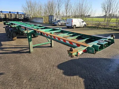 Renders BPW Containerchassis 2000 – 3 Assen – 29 Ton Laadvermogen – Trommelremmen – Luchtvering — photo 3 of 11