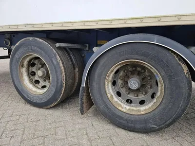 Fruehauf DISC Gesloten Oplegger 2005 – 2 Assen – BPW – Trommelremmen – Luchtvering – Box Trailer — photo 10 of 15