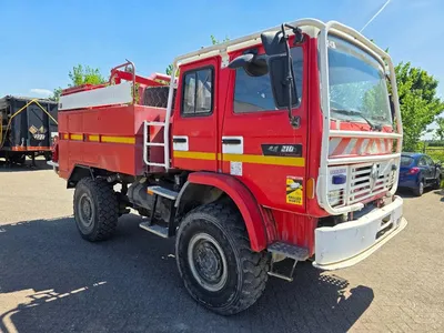 Renault M210 Brandweerwagen 2000 – 4x4 – Dubbele Cabine — photo 3 of 20