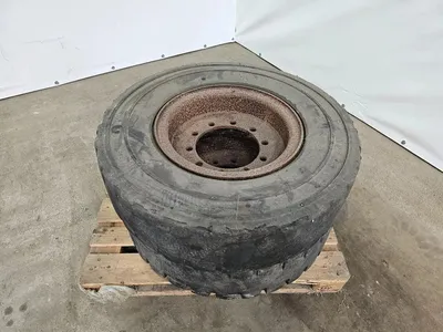 Michelin Full Rubber Band – Massieve Heftruckband – Solid Tire – Industrieel — photo 1 of 5