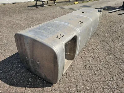 DAF XF106 CF Euro 6 Diesel Tank 845L 1944801 Aluminium Brandstoftank — photo 4 of 11