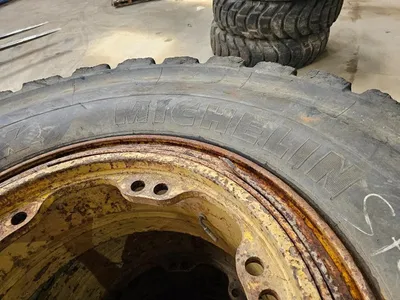 Michelin 18.00 R33 — photo 7 of 7
