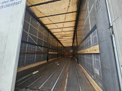 Fruehauf Schuifzeil Oplegger – 3 Assen – 2017 – Curtainsider / Tautliner — photo 9 of 20