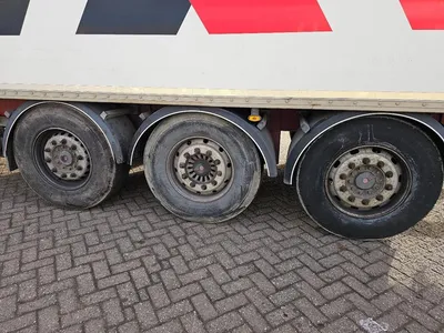 Fruehauf Gesloten Oplegger – FST4 – 3 Assen – Laadklep – Box Trailer - Schijfremmen - Luchtvering - Liftas - 2013 — photo 17 of 18