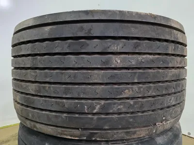 Michelin 445/45 R19.5 Band – Trailer Band – Goede Staat – Direct Inzetbaar — photo 7 of 8