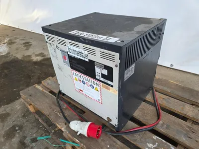 Willen Brock 48V 100A Battery charger 48V 100A Acculader — photo 3 of 10