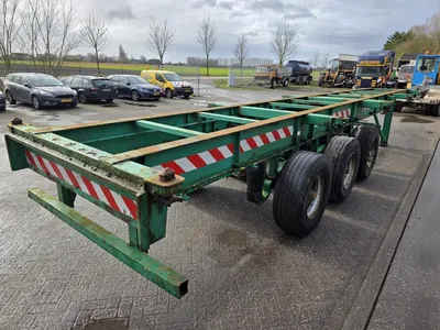 Renders BPW Containerchassis 2003 – 3 Assen – 29 Ton Laadvermogen – Trommelremmen – Luchtvering — photo 4 of 13