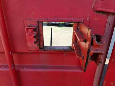 For Rent Storage box Opslag Box – 14 m² / 33 m³ – 20FT Container – TE HUUR – Lamswaarde — photo 14 of 20